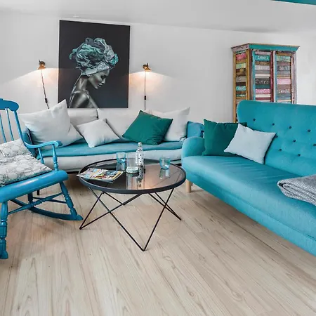 Сasa de vacaciones In With Wifi